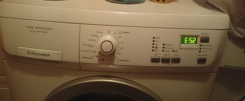 Lỗi E52 Máy Giặt Electrolux Là Lỗi Gì?