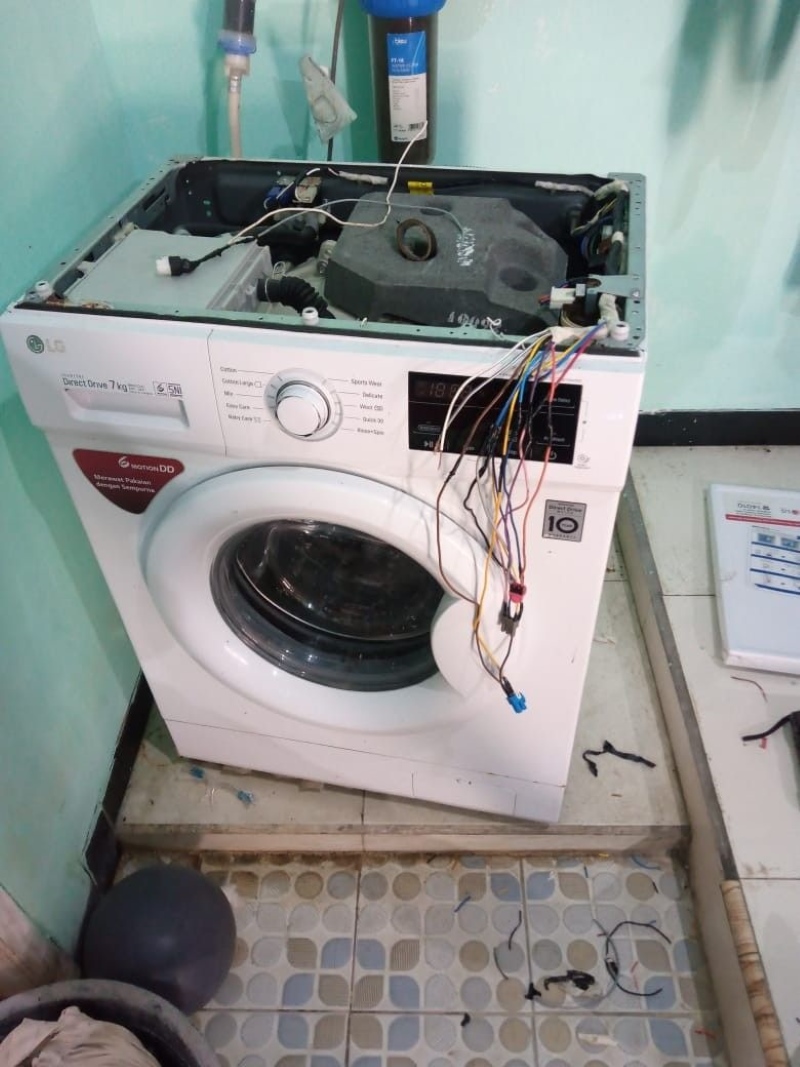 Tác Hại Của Việc Không Sửa Máy Giặt Ngay Khi Hỏng