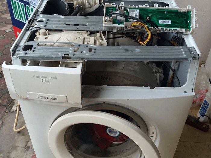 Nên Làm Gì Khi Máy Giặt Electrolux Không Bấm Được Nút Start?